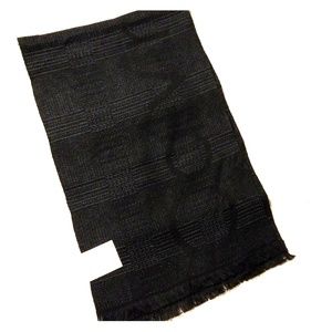 NWT Calvin Klein Black & Gray Pattern plaid Scarf